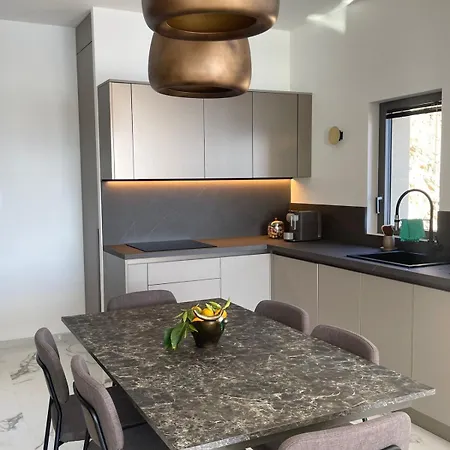 Prestigious 4 Bedroom Waterfront In Ajaccio Lägenhet *